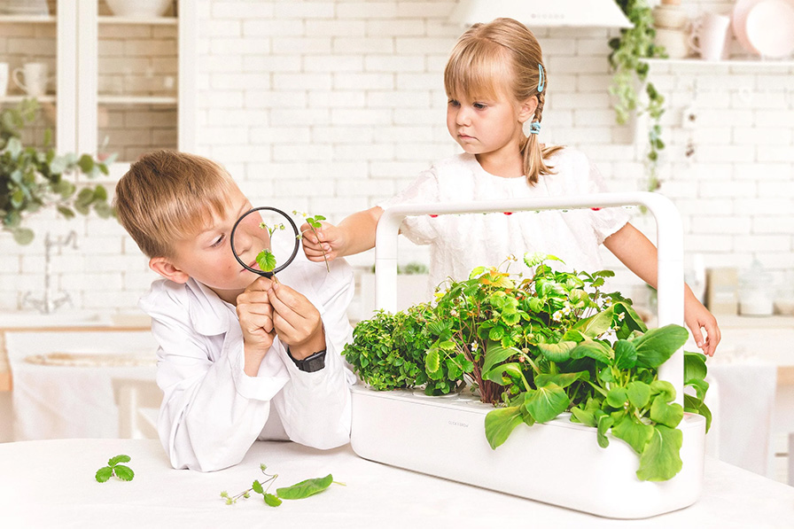 Click and Grow Smart Garden 9 White