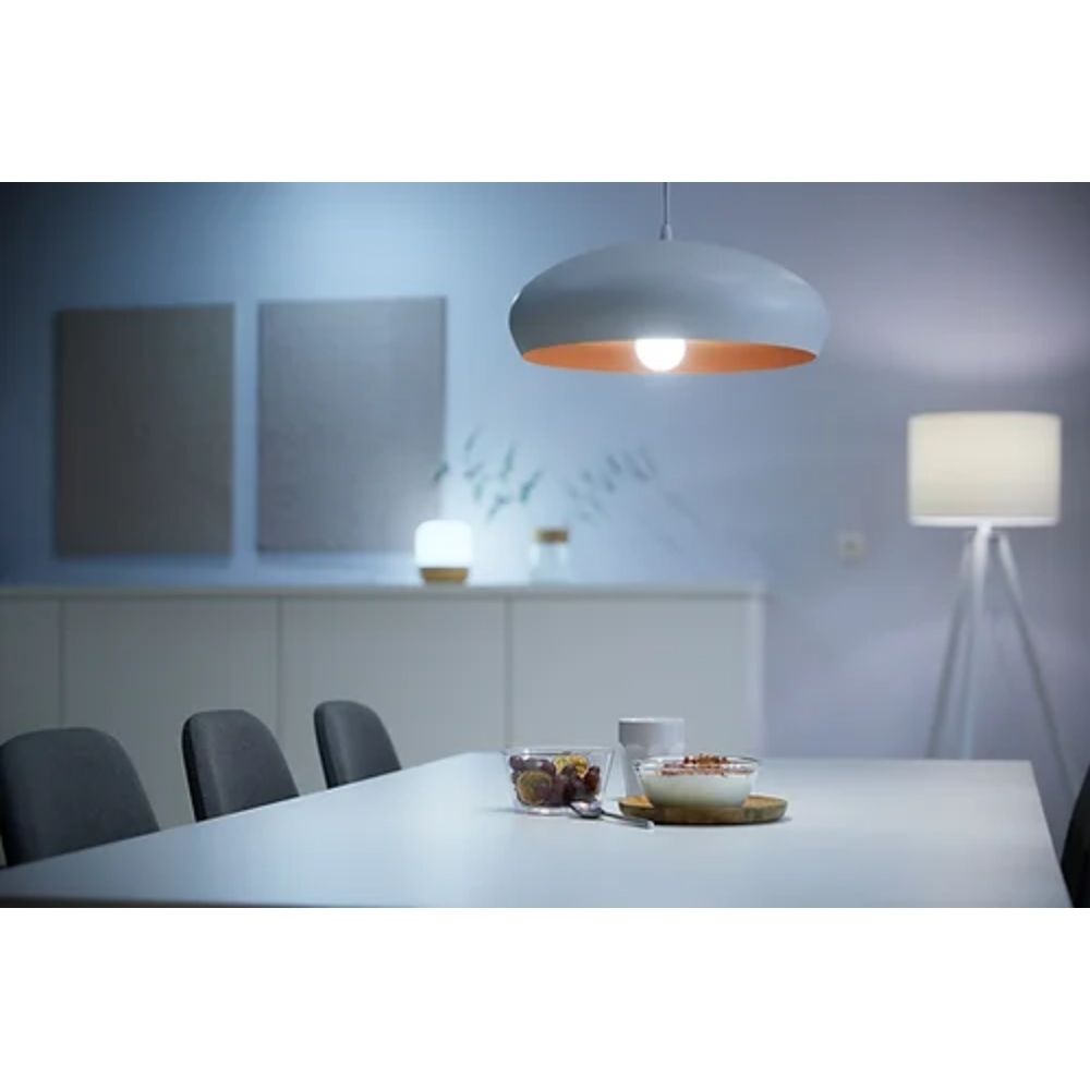 Philips WIZ TW 9W A60 White Light bulb 2PK with Remote