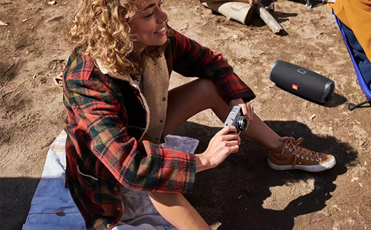 JBL Charge 4 Portable Waterproof Speaker