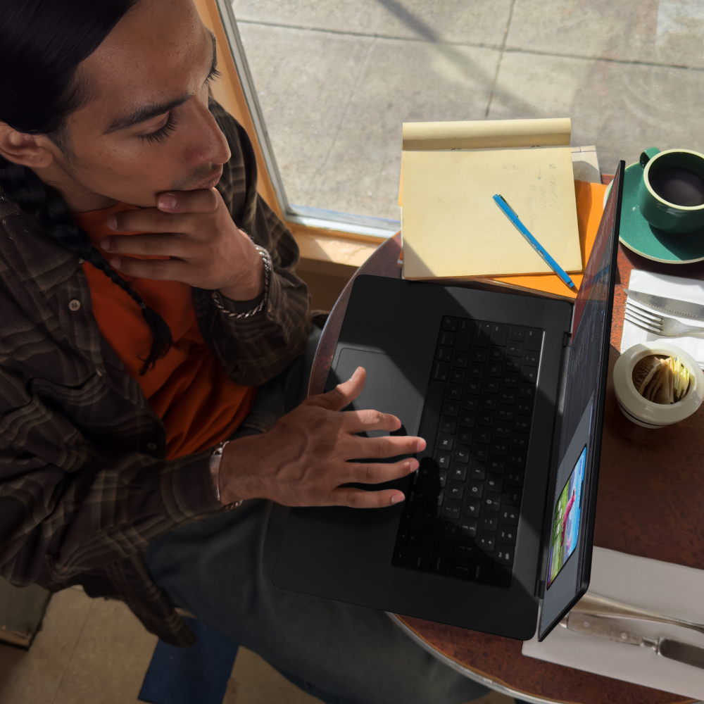 Apple MacBook Pro 14-inch (M3)