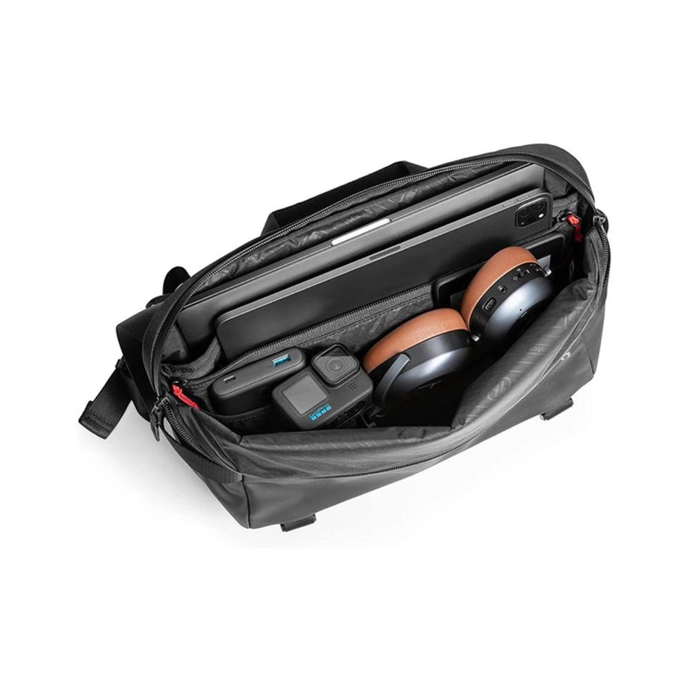 Tomtoc Explorer T21 Laptop Messenger Bag