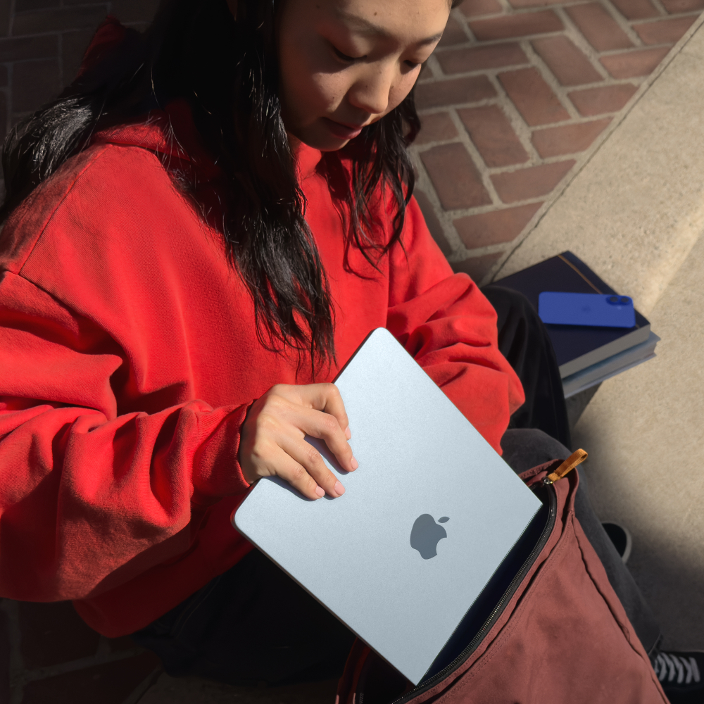 Apple MacBook Air 13-inch (M4)