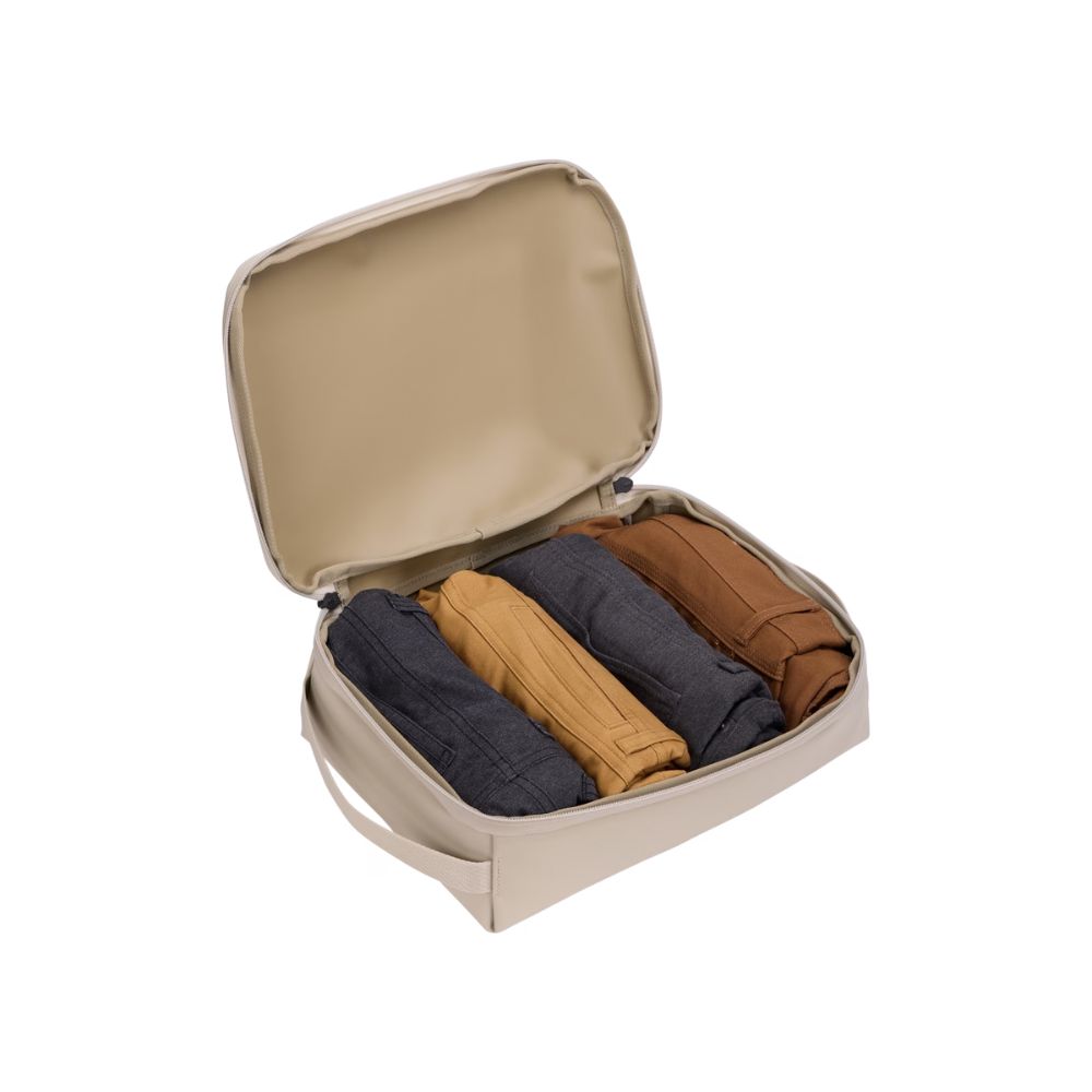 Thule Chasm Medium Gear Cube