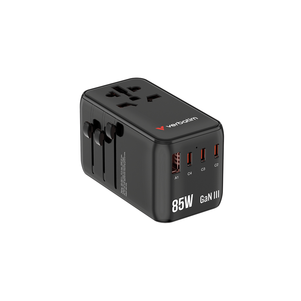 Verbatim Charge &lsquo;n&rsquo; Travel Adapter with Retractable Cable