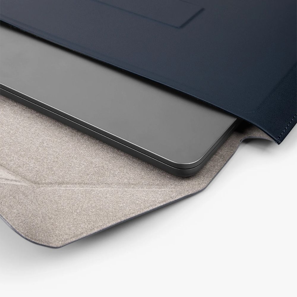 UNIQ OSLO 2 in 1 Laptop Sleeve